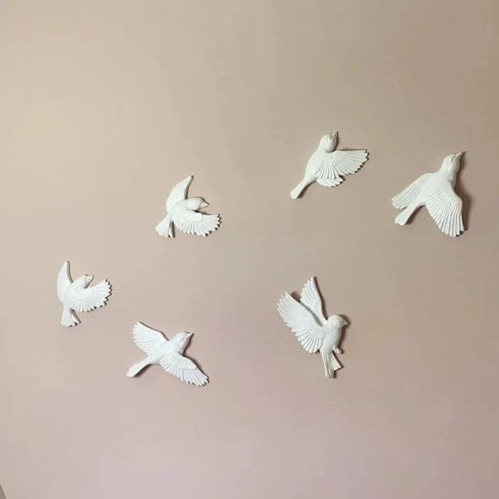 Стая птиц из гипса