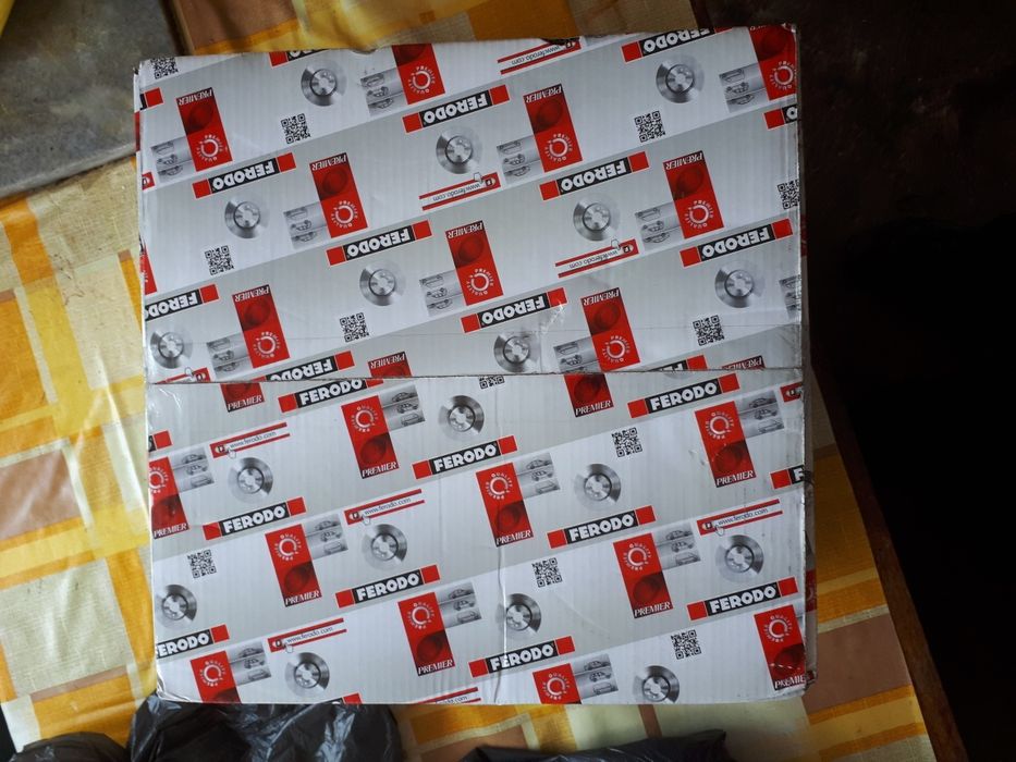 Продавам дискове  330 мм.Стават за Q 7,Порше