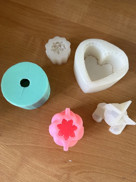 Продам формы для гипса и свечей