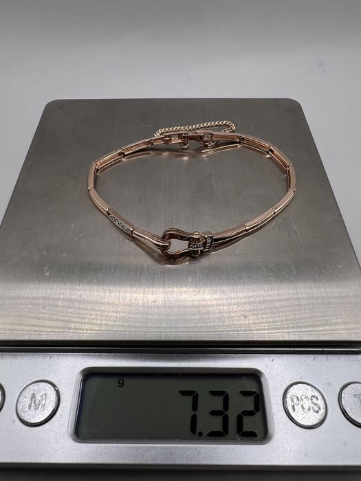 Продам золотой браслет.