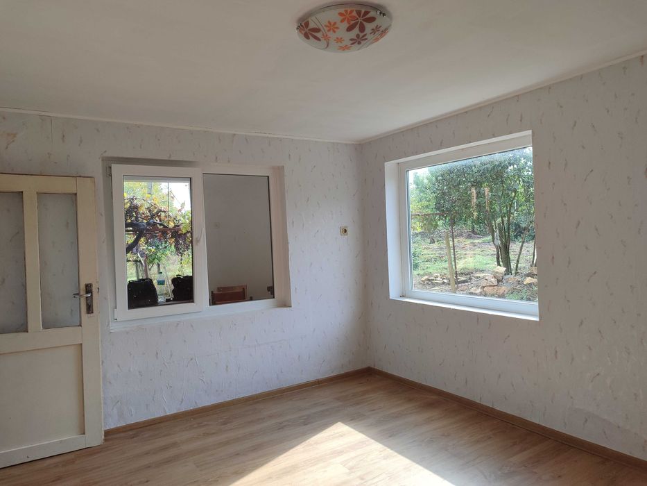 Продава се Къща в с. Владимирово, Област Добрич - 100 кв.м за 383 €/кв.м - Снимка #22