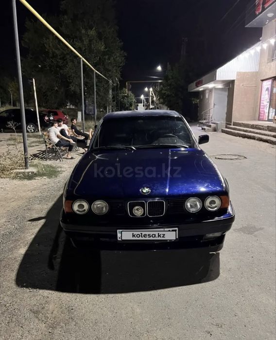 Продам бмв 525.