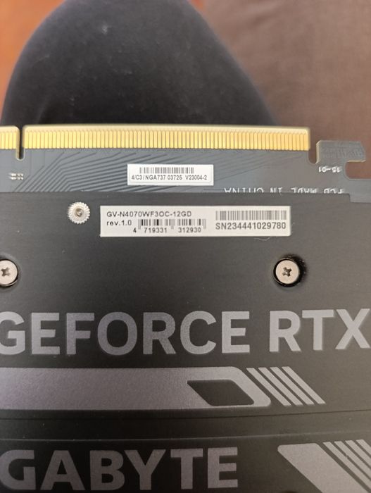 GIGABYTE GeForce RTX 4070 windforce oc 12g