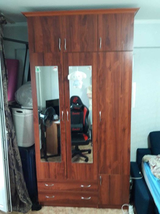 Шкаф продам срочно