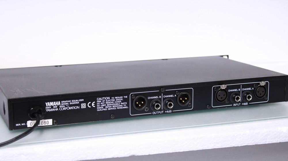 Egalizator Yamaha 2x15 benzi(GQ2015A).