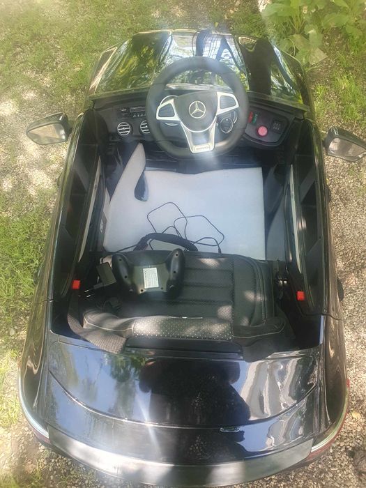 Mașinuță electrica Mercedes AMG cu telecomanda copii intre 1-5 ani