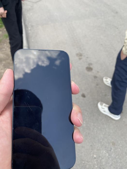 Айфон 14 продам срочно