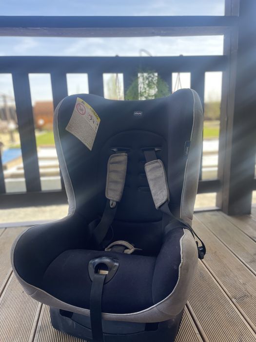 кресло для детей от  chicco