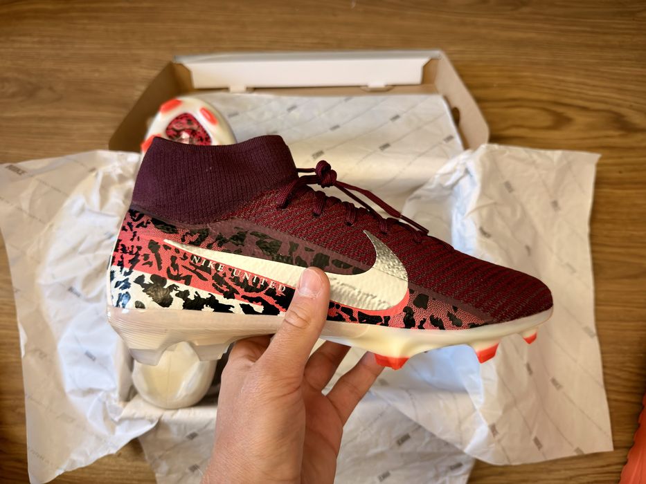 Ghete de fotbal nike mercurial superfly