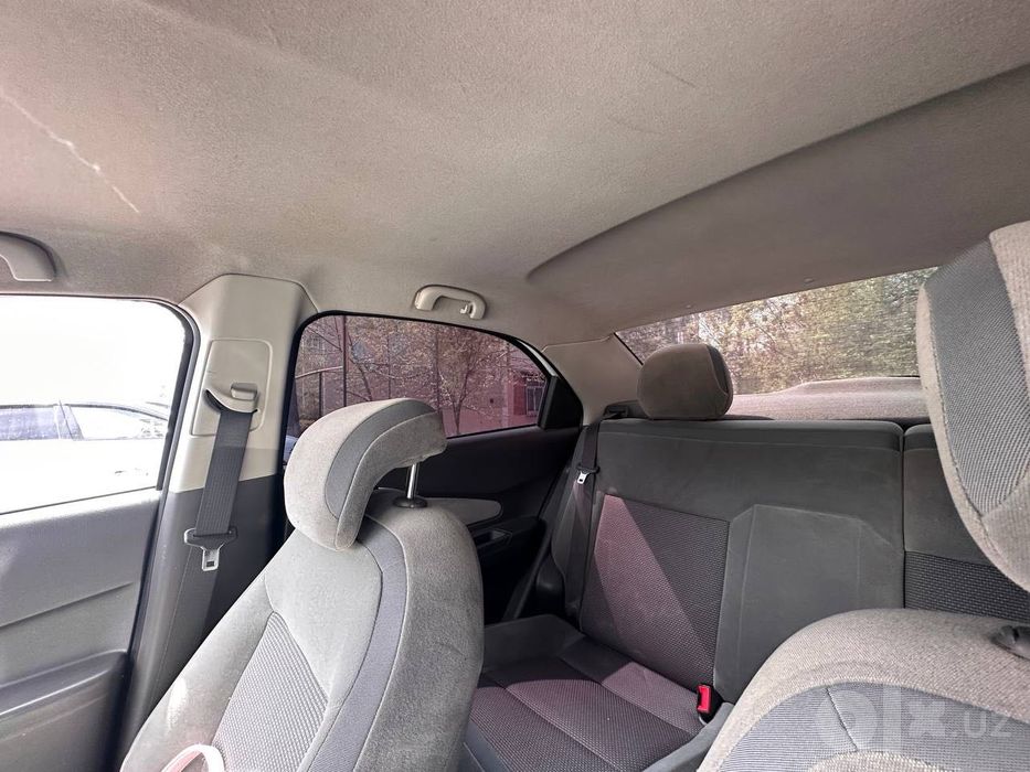 Chevrolet Cobalt, 2015