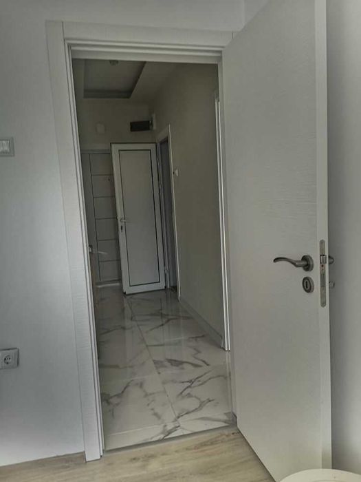 УЮТЕН дом! Тристаен апартамент - район Базар Левски!