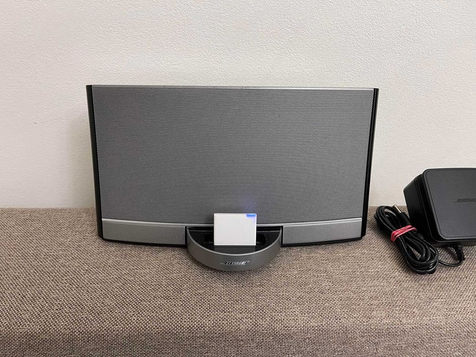 Boxa Bluetooth BOSE portabila cu acumulator, sunet extraordinar de bun