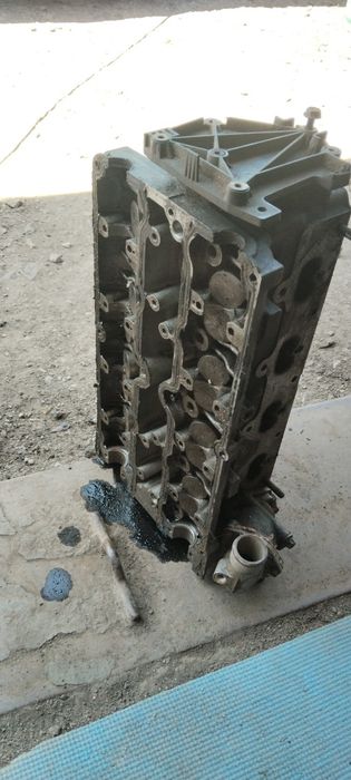 Продам двигатель по запчастям или раздельно