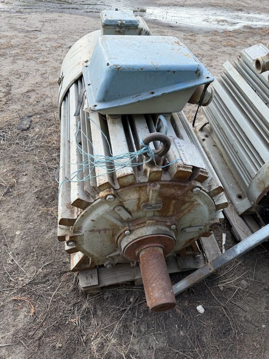 Motor Electric 132kw 10 poli