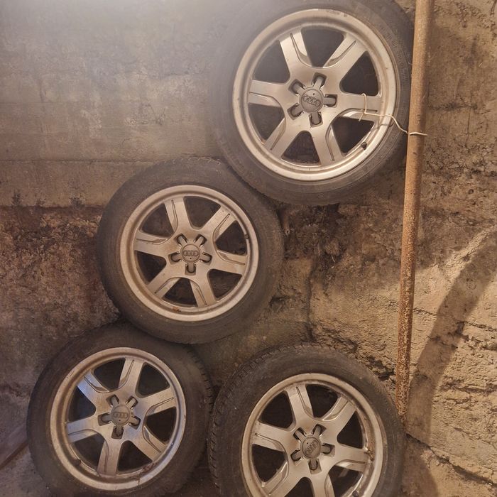 Vand jante aliaj pe 17'' cu cauciucuri M+S