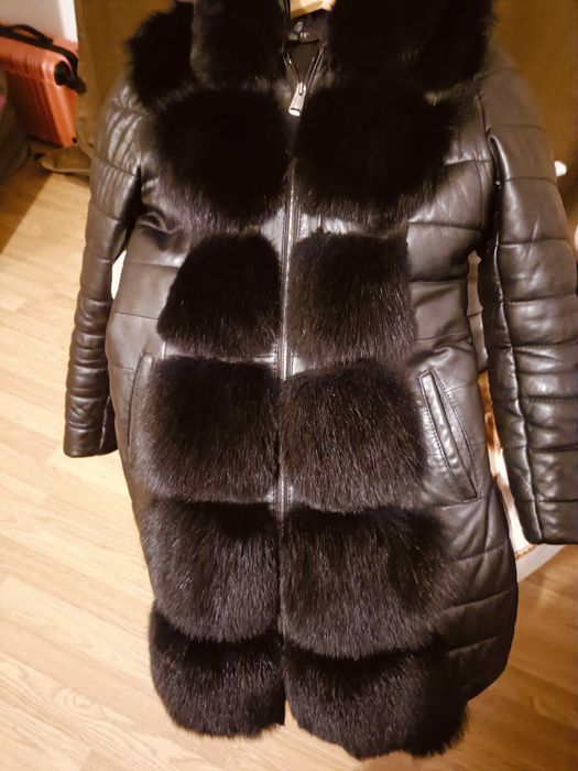 Haina de piele cu blana vizon