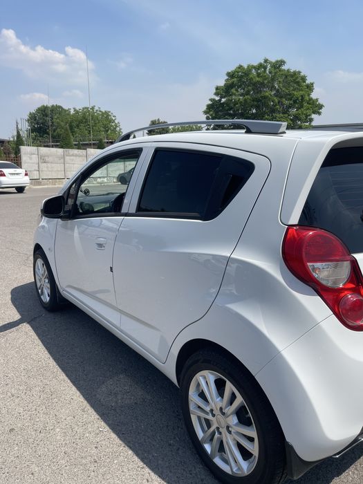 Chevrolet Spark 2012 — 4