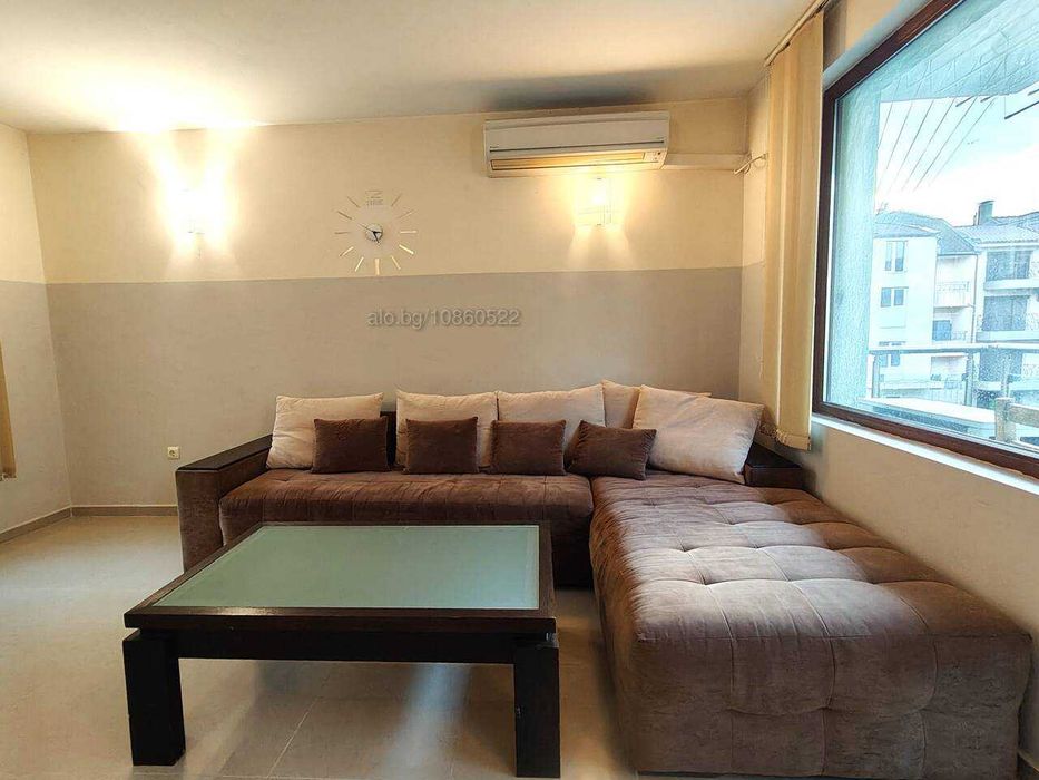 Дава се под наем Двустаен апартамент в Несебър - 72 кв.м за 274 € - Снимка #2