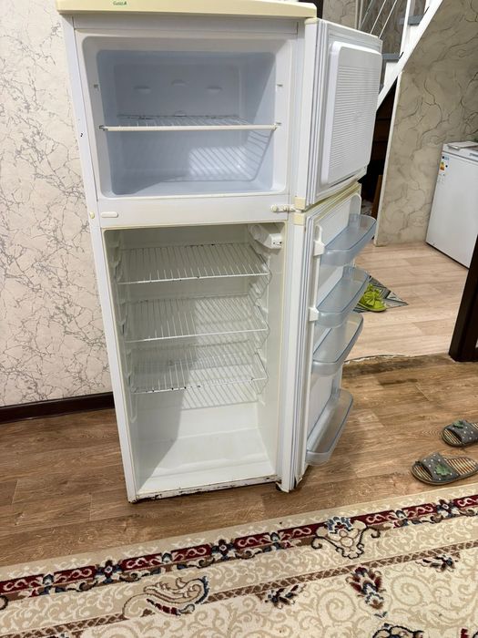 Холодильник сатылады