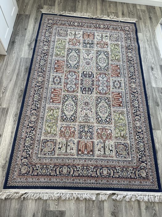 Продам натуральный шелковый ковер