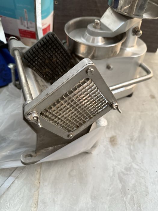 продается оборудование для кафе и фф