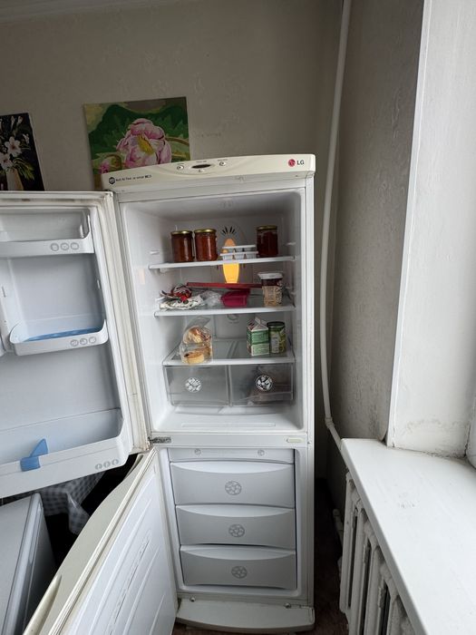 Холодильник б/у на юговостоке самовывоз