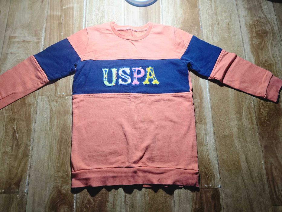 Продам кофточки для девочки