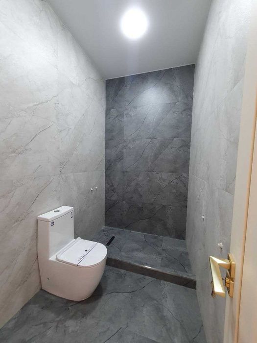 ПРОДАЕТСЯ ЕВРО ДОМ /Здание под ОФИС  2-я лин МИРАБАД САРАКУЛ 340 кв.м.