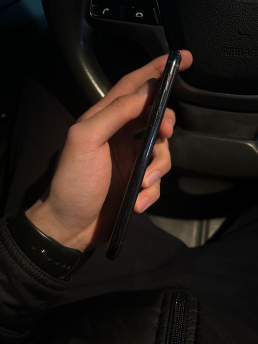 iPhone Xs 64 gb в отличном состоянии