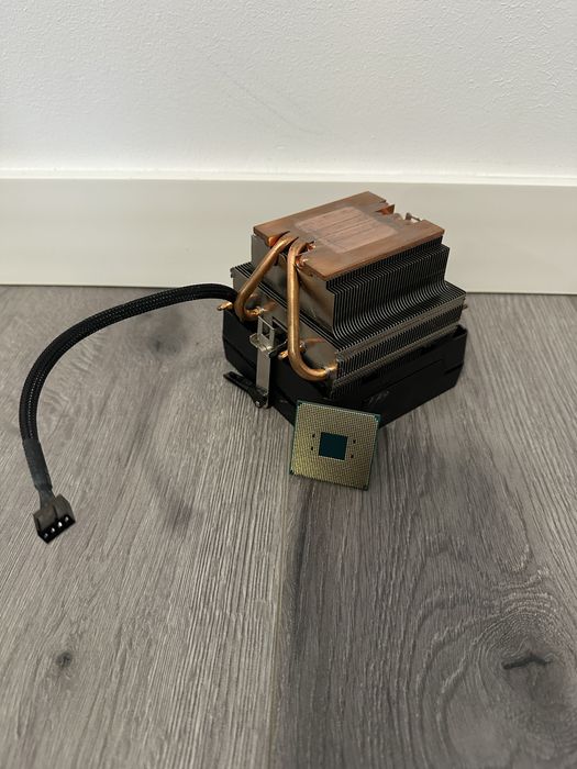 Procesor AMD RYZEN 7 2700X, 3.7GHz/4.3GHz, Socket AM4