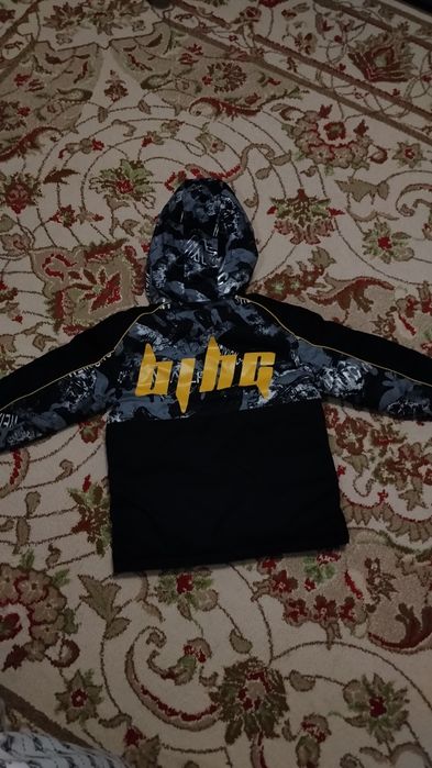 Продам куртку для мальчика