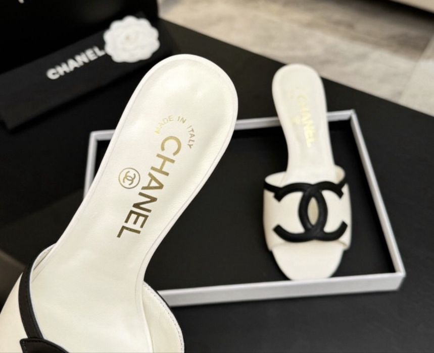 Saboti Chanel premium piele naturala pe stoc 41-26 cm