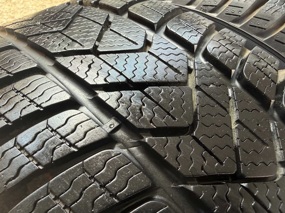 2x Anvelope Iarna 205/55 R16 M+S - Pirelli Sotto Zero 3  MO