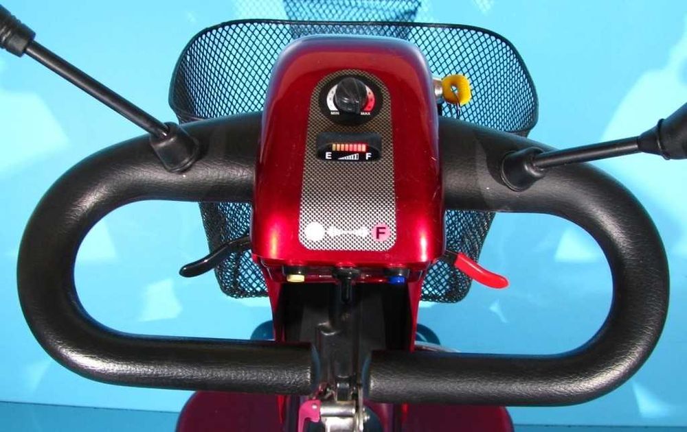 Scuter electric invalizi Shoprider - 6 km/h