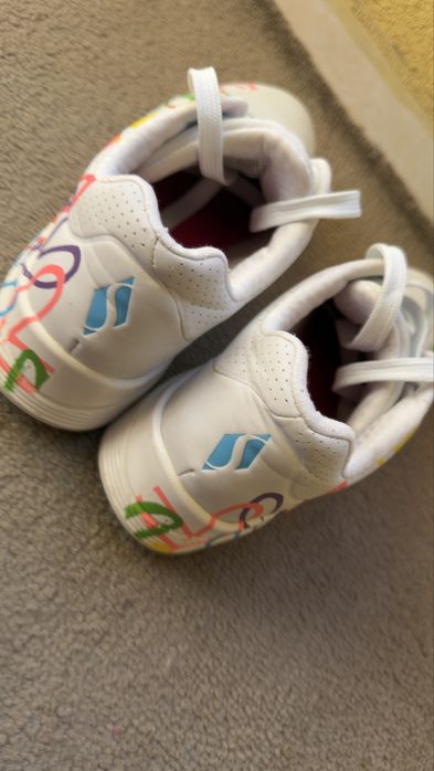 Маратонки Skechers