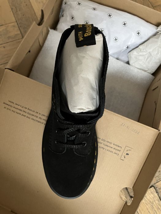 Велурен Dr. Martens, номер 36-ти