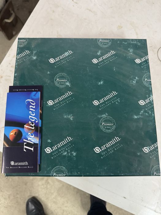 Billiardni shar sotiladi