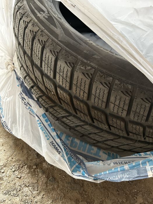 Шины 235/55 R20 новые