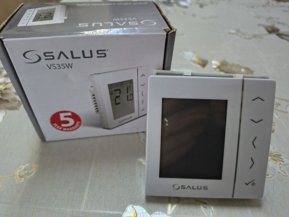 Termostat pentru incalzire in pardoseala, cu fir, Salus VS35W, neprogr