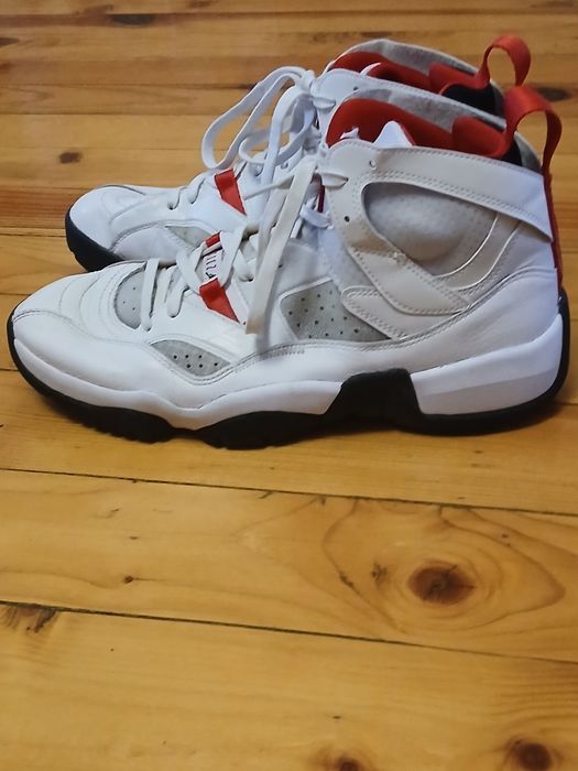 Маратонки NIKE JORDAN