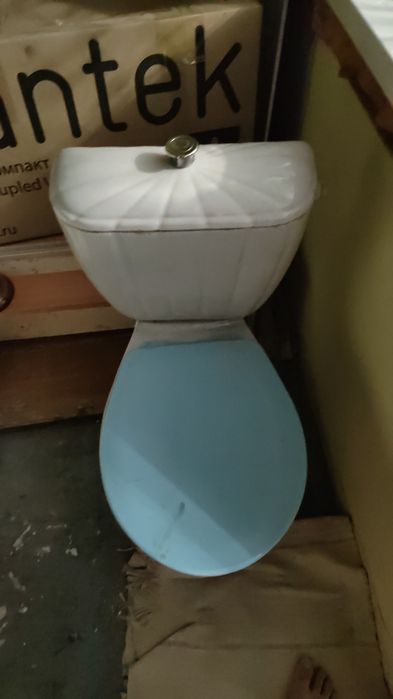 Продам унитаз б/у