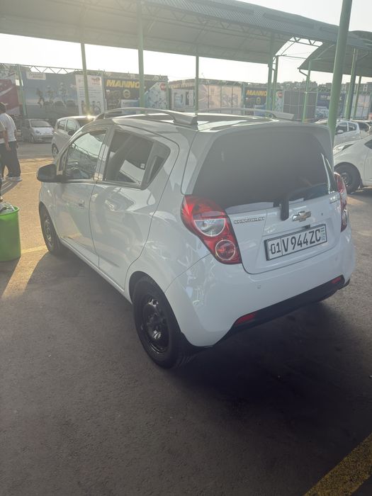 Продаётся свой спарк в отличном состоянии