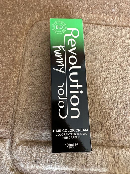 Боя за коса професионална Revolution 7.666 Интензивно Червено