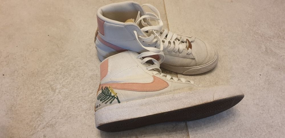 Tenesi dama NIKE