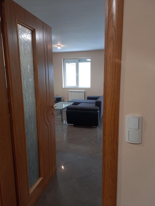 Дава се под наем Тристаен апартамент в София, Витоша - 102 кв.м за 750 € - Снимка #3