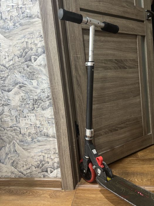 Продам самокат б/у