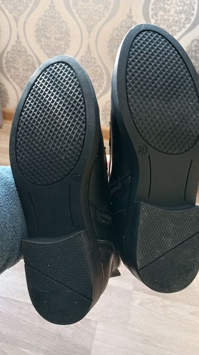 НОВИ    Боти 37 номер