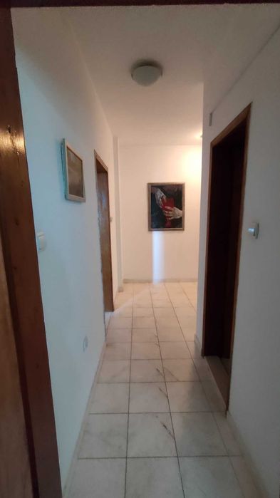 Тристаен апартамент в центъра на гр. Монтана