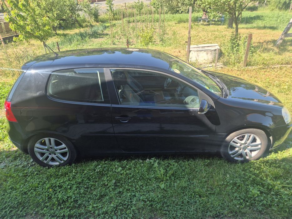 Vând Golf 5 din 2007