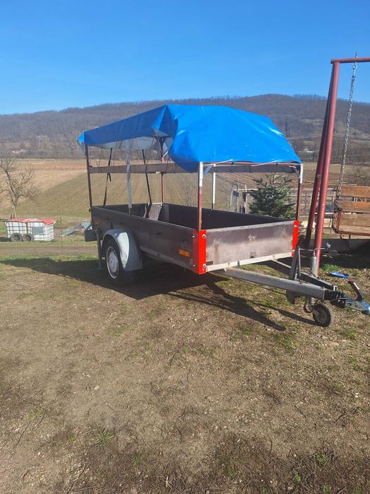 Remorci de vanzare